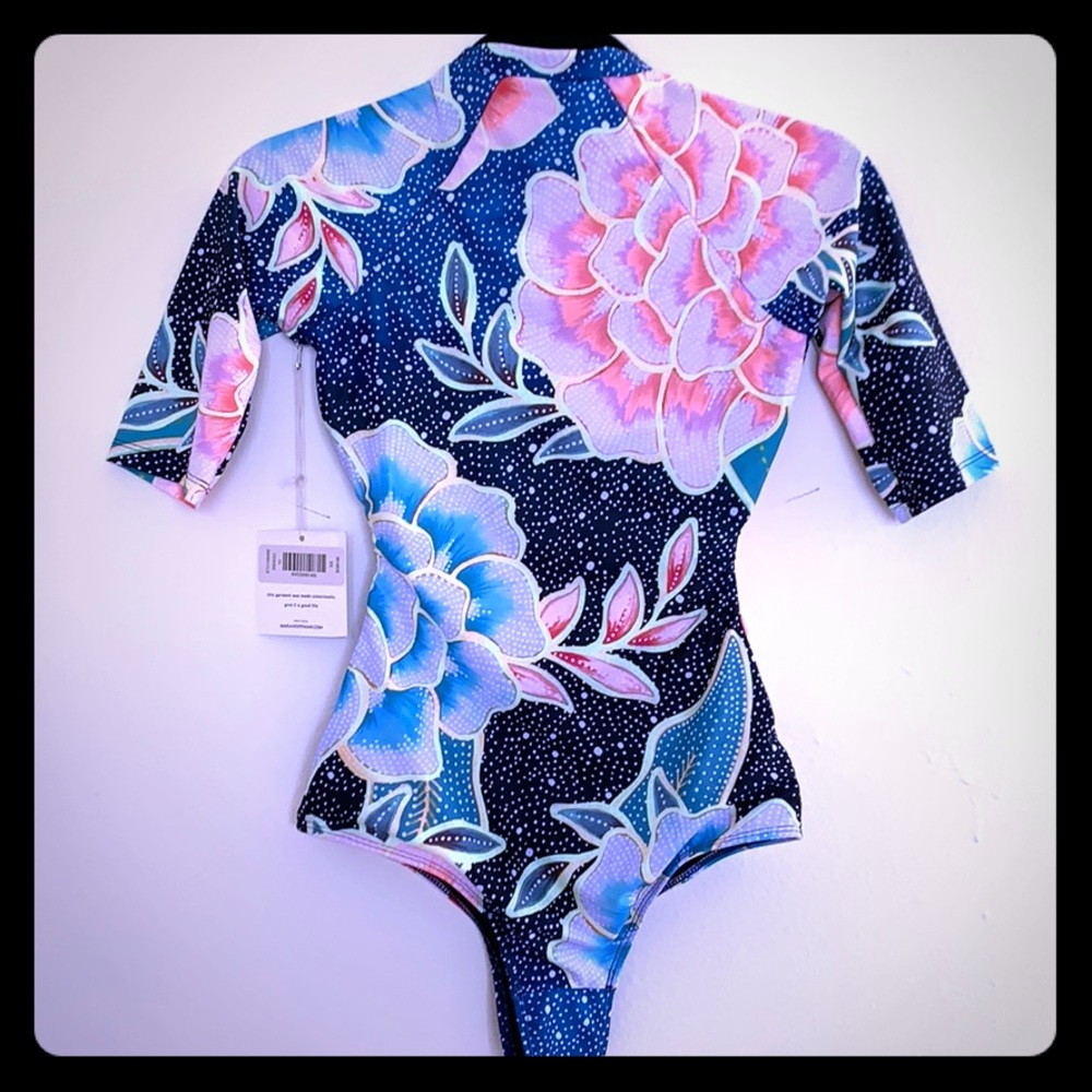 NWT Mara Hoffman rash guard